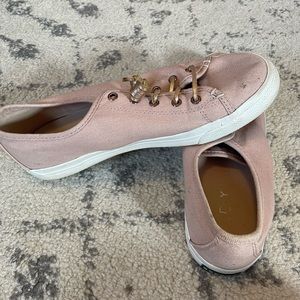 Pink and Rose Gold Sperrys